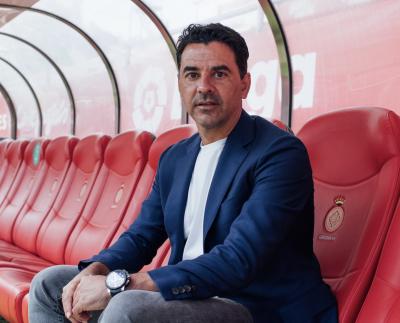 Míchel, en el banquillo del Girona (Foto: GFC).