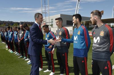 Felipe VI con la selección española (Foto: Cordon Press).