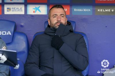 Diego Martínez, en el banquillo del Espanyol (Foto: LaLiga).