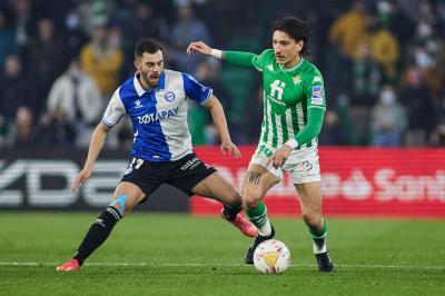 Luis Rioja, jugando contra el Betis (Foto: Cordon Press).