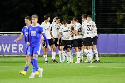 El VCF Mestalla, a por las semifinales de la Premier League International Cup