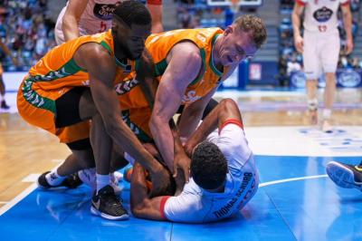 Imagen de una acción del partido (foto: Betis Baloncesto).