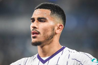 El extremo del Toulouse, Aboukhlal, será suspendido temporalmente por acusaciones sobre comentarios ofensivos (Foto: Cordon Press).