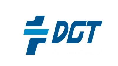 La DGT avisa de la pegatina que es obligatoria llevar en el parabrisas 