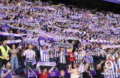 Colas en las taquillas del Nuevo Estadio José Zorrilla para comprar las entradas del duelo contra el Real Madrid (Foto: Real Valladolid).
