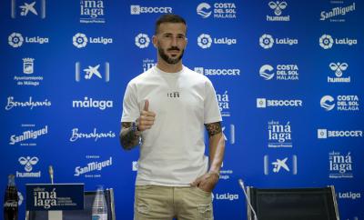 Dioni Villalba posa en el día de su presentación. (Foto: MCF)
