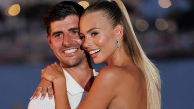 Courtois y Mishel Gerzig en su preboda