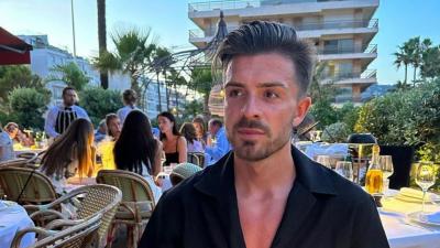 Grealish durante sus vacaciones