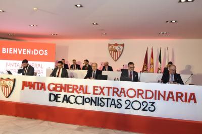 Castro y Del Nido Carrasco, antes de la Junta Extraordinaria 2023 (Foto: Kiko Hurtado).