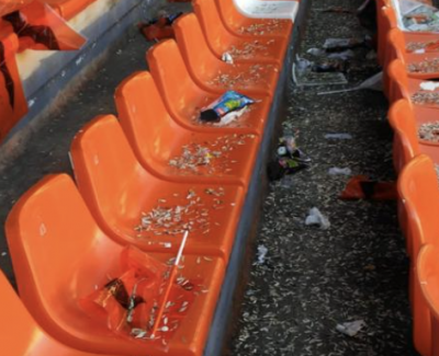 Cáscaras de pipas en Mestalla