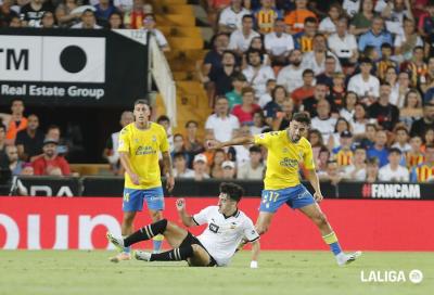 Pepelu ante Las Palmas en Mestalla. (Foto: LaLiga).
