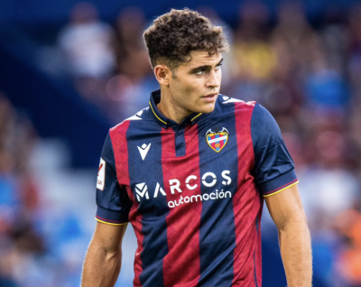 Andrés García, con el Levante.