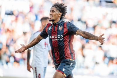 Fabrício celebra su gol ante el Eldense. (Foto: LUD)