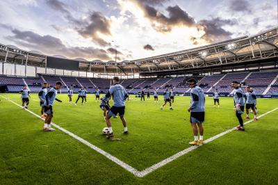 Entrenamiento del Levante en el Ciutat. (Foto: LUD)