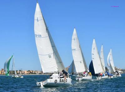 Sin respiro en el arranque del Circuito Alcaidesa Marina en La Línea.