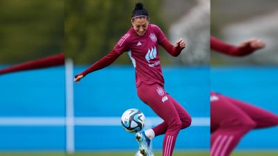 El control de Jenni Hermoso con la Selección. (Fuente: @SeFutbolFem)