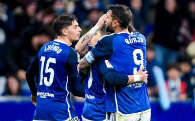 Celebración del gol de Borja Bastón al Elche (Foto: Real Oviedo).