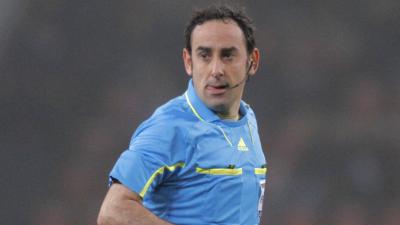 Iturralde González durante su etapa como árbitro.