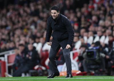 Mikel Arteta protesta durante el Arsenal-West Ham (Foto: Cordon Press).