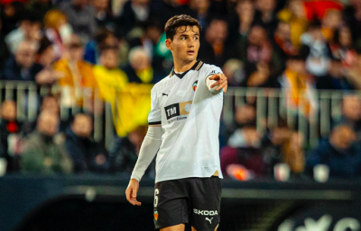 Hugo Guillamón, ante el Villarreal CF (Foto: Instagram @hugoguillamon3).