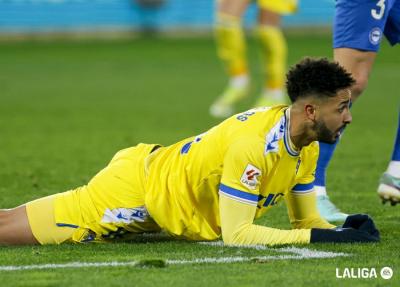Chris Ramos, durante el Alavés - Cádiz (Foto: LaLiga).
