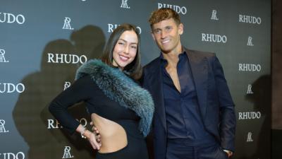 Marcos Llorente y Paddy en la inauguración de 'Rhudo' (Cordon Press)