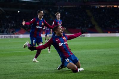 Vítor Roque celebra su gol en el Barcelona-Osasuna (Foto: FCB).