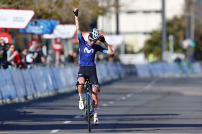 Floortje Mackaij contra todas en la 6ª VCV Féminas Gran Premio Tuawa