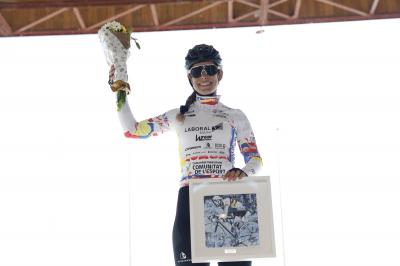 Cedrine Kerbaol se impone con autoridad en la 6ª VCV Féminas Gran Premio Tuawa