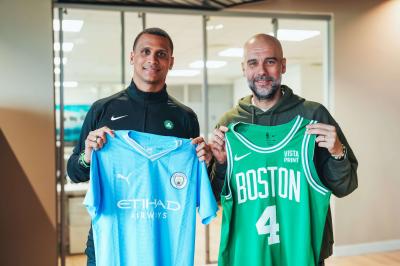 Joe Mazzulla, entrenador de los Boston Celtics, y Pep Guardiola. (Foto: Man City).