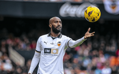 Dimitri Foulquier, ante el Getafe CF (Foto: Valencia CF).