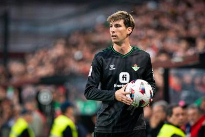 Juan Miranda ante el Rayo Vallecano (Foto: Cordon Press)