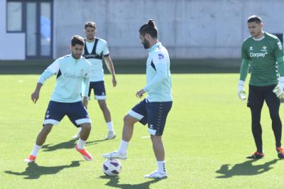 Isco, en el entrenamiento del Betis (Foto: Kiko Hurtado)