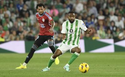 Bakambu, ante el Celta de Vigo (Foto: Kiko Hurtado)
