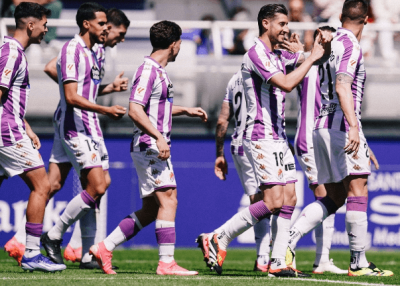 Escudero celebra uno de sus goles en Lezama (Foto: Real Valladolid).