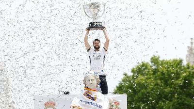 Nacho, con el título de LaLiga en Cibeles (Foto: RM).