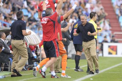 Manolo Preciado celebra un gol en su etapa en el Sporting (Foto: Cordon Press).