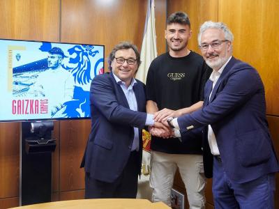 Gaizka Campos, tras su fichaje por el Real Zaragoza (Foto: X).