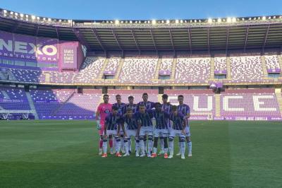 Once del Pucela ante el Pau FC (Foto: Sara Cabezas).
