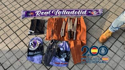 Objetos requisados por la Policía en el Real Valladolid - Real Sociedad (Foto: Policía Nacional).