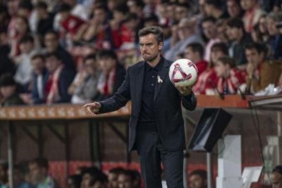 Rubén Albés, durante el Sporting - Castellón (Foto: LaLiga).