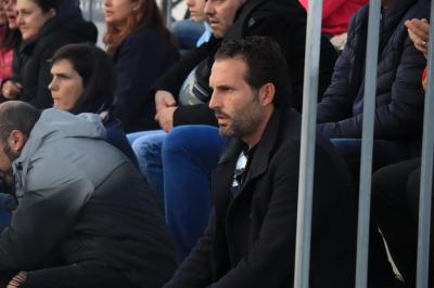 Rubén Baraja acude a ver jugar a su hija (Foto: Ara La Vall).