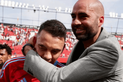 Claudio Giráldez y Iago Aspas tras la victoria en el Sánchez-Pizjuán (Foto: RC Celta).