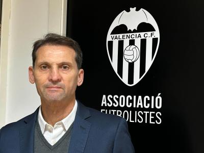 Elección de Fernando Giner como presidente de las Leyendas del Valencia CF