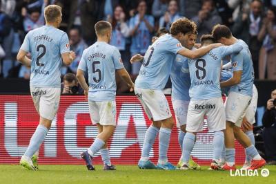Los jugadores del Celta celebran el 2-0 de Pablo Durán (Foto: LaLiga).