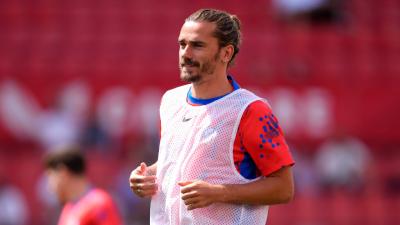 Antoine Griezmann en un calentamiento del Atlético de Madrid (Fuente: Europa Press)