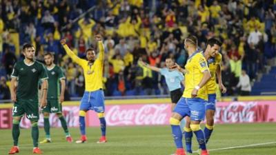 Vicente Gómez celebra el 1-0 de la UD Las Palmas.
