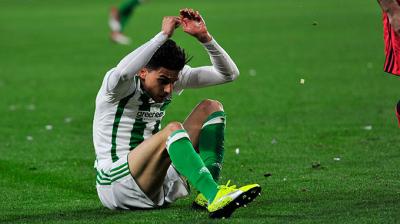 Marc Bartra, con la camiseta del Betis.