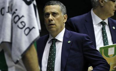 Alejandro Martínez, entrenador del Real Betis Energía Plus.