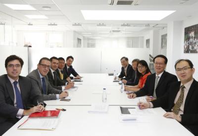 Los nuevos consejeros del Valencia CF son la mayoría asiáticos y el club ganará en popularidad en Asia.